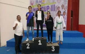 Juara Umum Open Turnament Karate UKM Cup III Universitas Pattimura