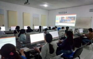LAb Komputer Akuntansi ARU
